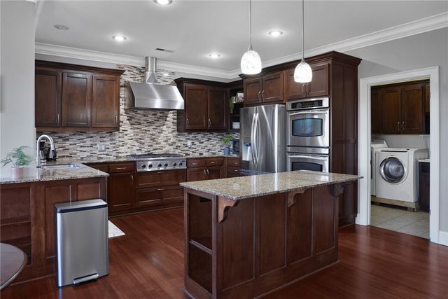 5429 Chardonnay Court, Rogers, AR 72758