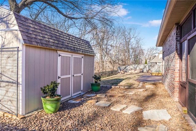 5429 Chardonnay Court, Rogers, AR 72758