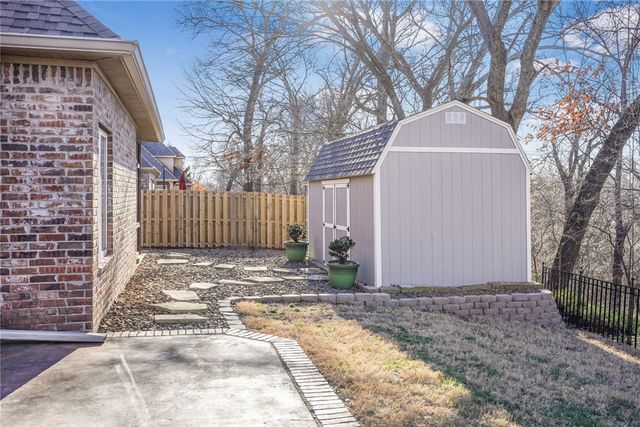 5429 Chardonnay Court, Rogers, AR 72758