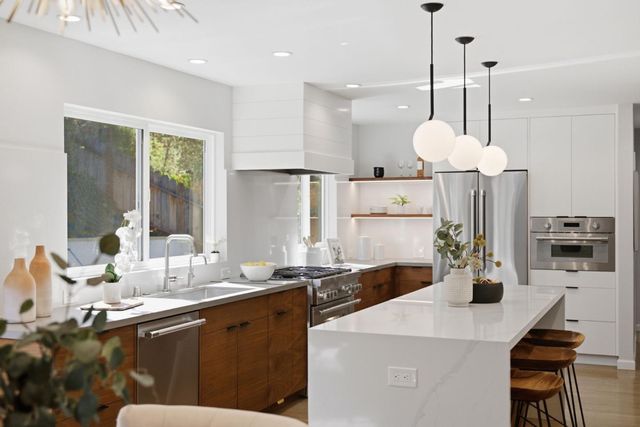 3239 Countryside Drive, San Mateo, CA 94403