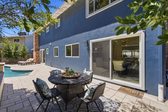 3239 Countryside Drive, San Mateo, CA 94403