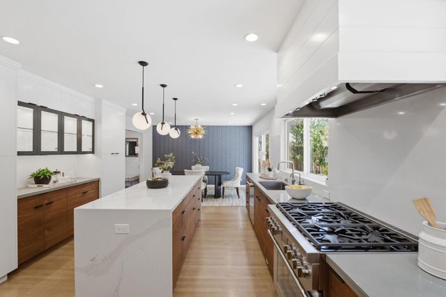 3239 Countryside Drive, San Mateo, CA 94403