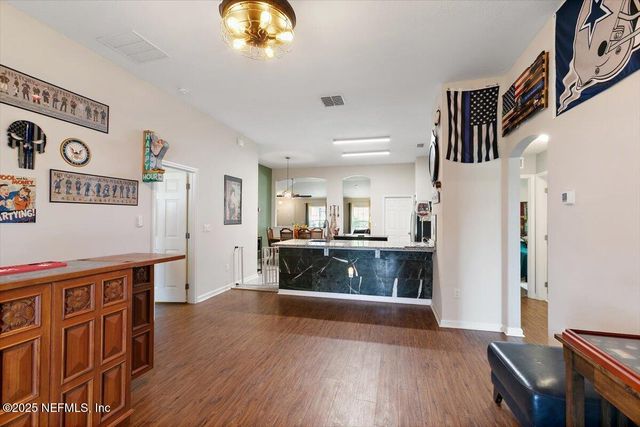 11233 REVOLUTIONARY Way, Jacksonville, FL 32221