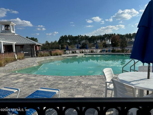 11233 REVOLUTIONARY Way, Jacksonville, FL 32221