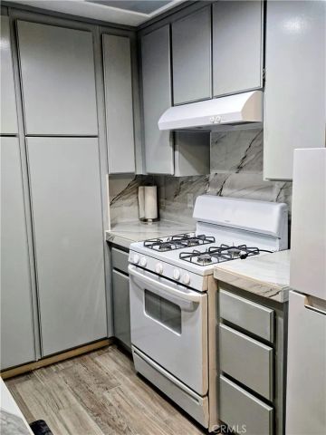 31200 Landau Boulevard, Cathedral City, CA 92234