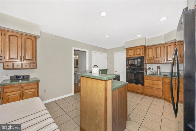 3937 SOUTHVIEW CT, Jefferson, MD 21755