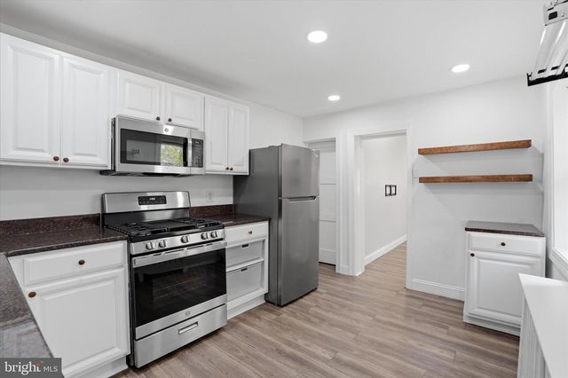 286 LEVERINGTON AVE, Philadelphia, PA 19128