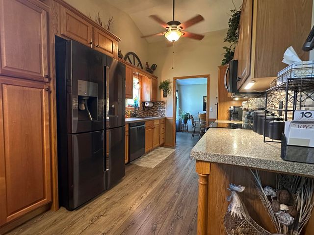 407 N Stonegate, Derby, KS 67037