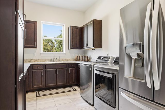 812 Jennings Branch RD, Georgetown, TX 78633