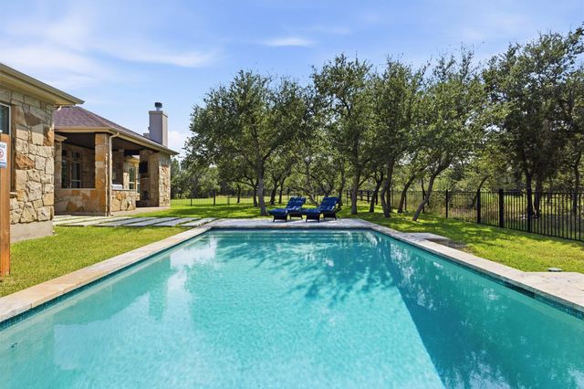 812 Jennings Branch RD, Georgetown, TX 78633