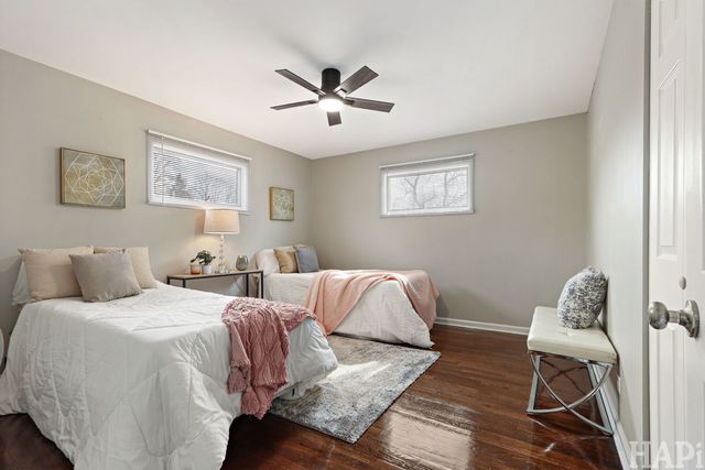 75 Carthage Lane, Hoffman Estates, IL 60169