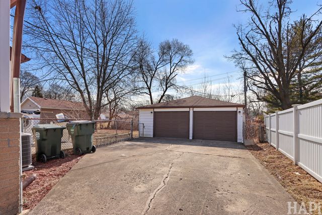 75 Carthage Lane, Hoffman Estates, IL 60169