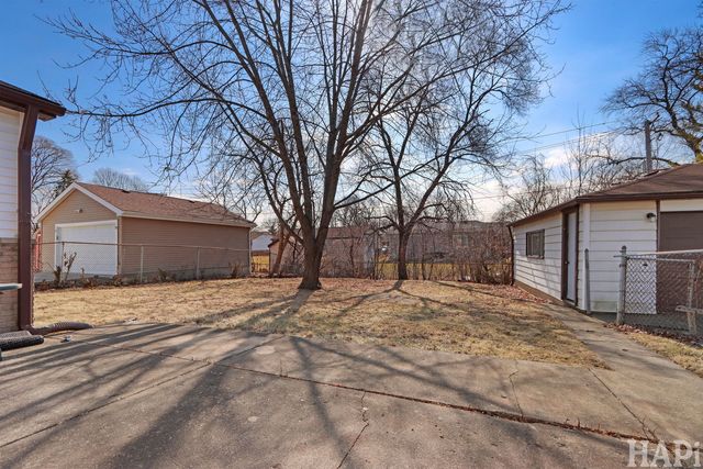 75 Carthage Lane, Hoffman Estates, IL 60169