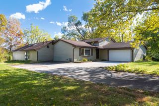 28465 S Western Avenue, Beecher, IL 60401