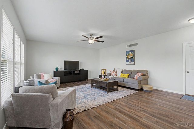 414 Lake Haven Court, Lebanon, OH 45036