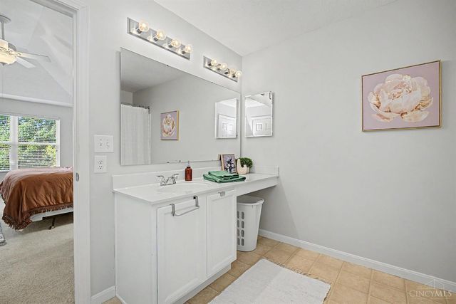 414 Lake Haven Court, Lebanon, OH 45036
