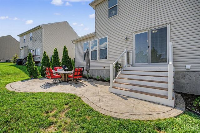 414 Lake Haven Court, Lebanon, OH 45036