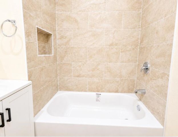 3724 Grand Boulevard, East Chicago, IN 46312