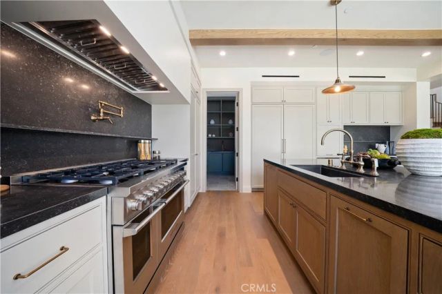 4538 Wortser Avenue, Studio City, CA 91604