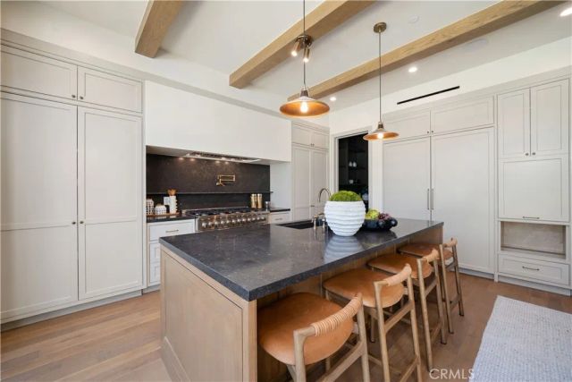 4538 Wortser Avenue, Studio City, CA 91604