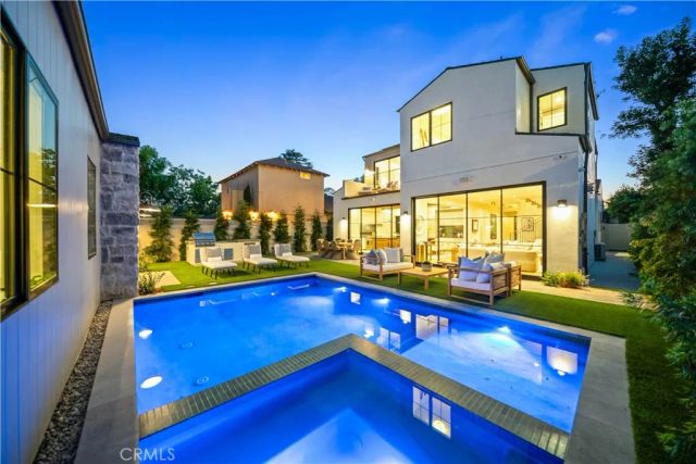 4538 Wortser Avenue, Studio City, CA 91604