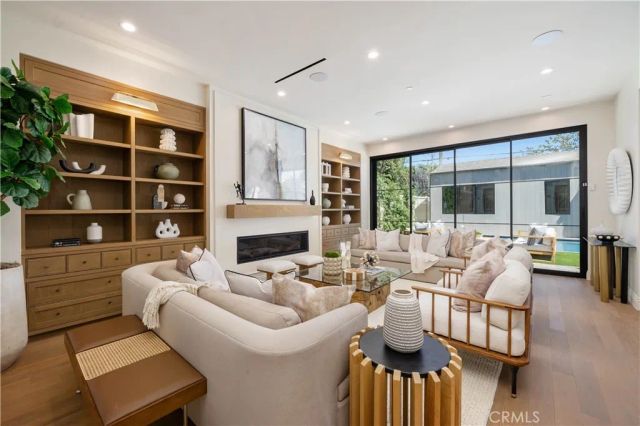 4538 Wortser Avenue, Studio City, CA 91604