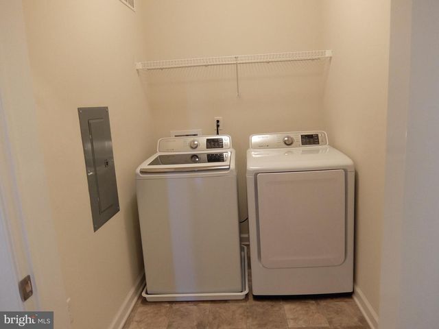 1132 HALIFAX PL, Hamilton, NJ 08619