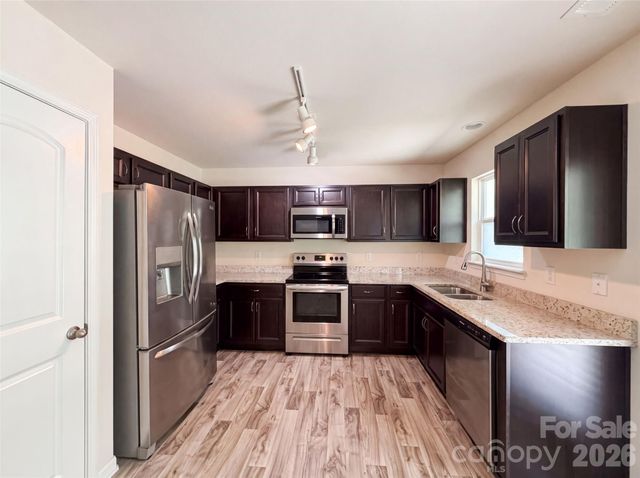 3413 Winslow Drive, Charlotte, NC 28269