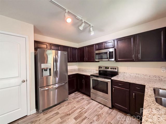 3413 Winslow Drive, Charlotte, NC 28269