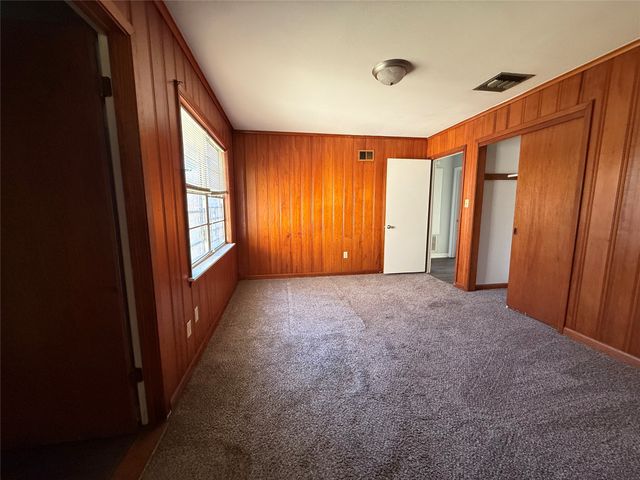 5825 Fairfield Avenue, Shreveport, LA 71106