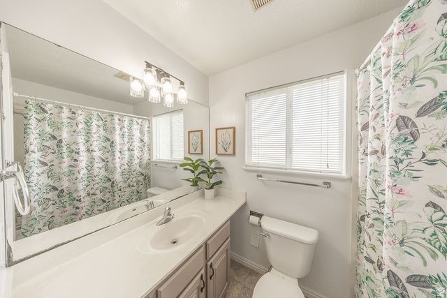 2162 S 2850 W, West Haven, UT 84401