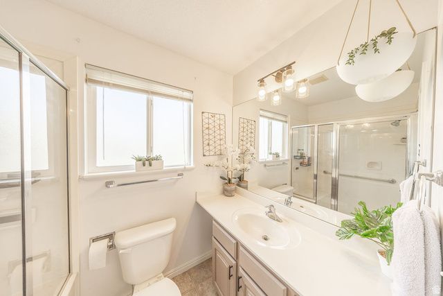 2162 S 2850 W, West Haven, UT 84401