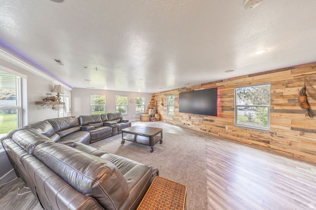 2162 S 2850 W, West Haven, UT 84401