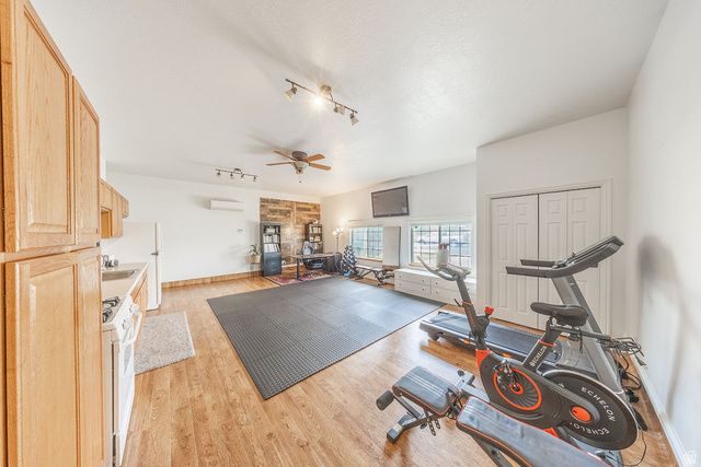 2162 S 2850 W, West Haven, UT 84401