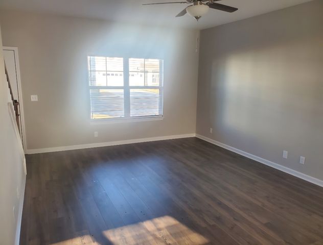 1636 Secretariat Trce, Murfreesboro, TN 37128