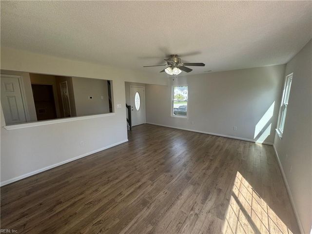 1231 Woods Edge CIR, Suffolk, VA 23434