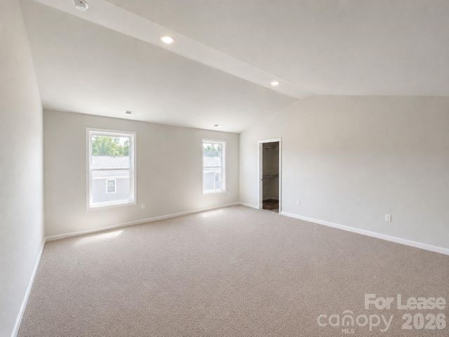 5044 Wolfridge Avenue, Charlotte, NC 28214