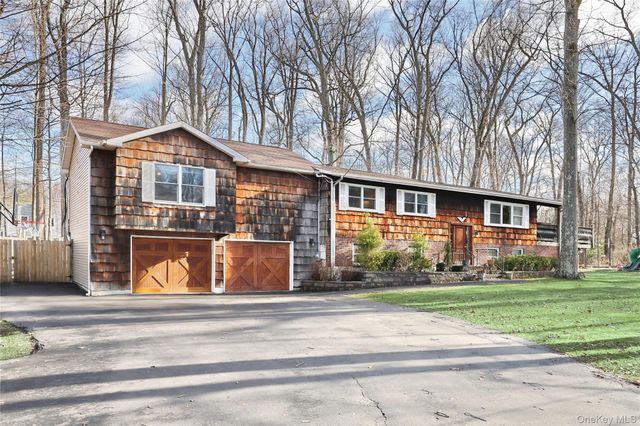 1 Forest Glen Court, Suffern, NY 10901