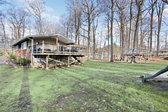1 Forest Glen Court, Suffern, NY 10901