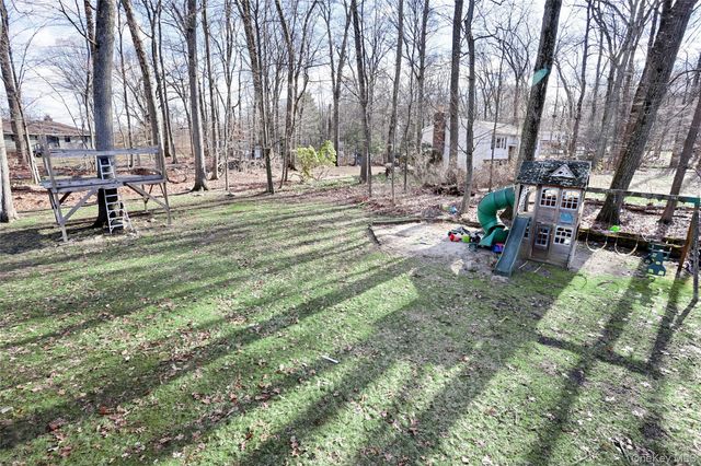 1 Forest Glen Court, Suffern, NY 10901