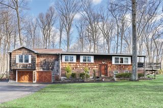 1 Forest Glen Court, Suffern, NY 10901