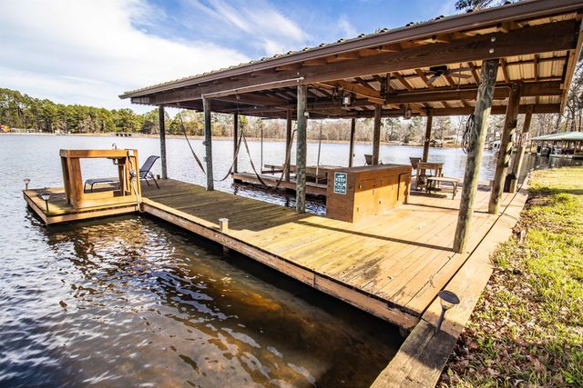 816 Shadowood Dr, Marshall, TX 75672