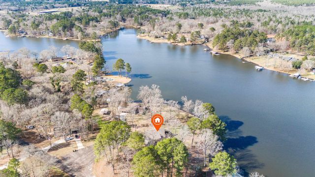 816 Shadowood Dr, Marshall, TX 75672