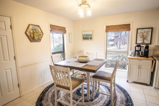 816 Shadowood Dr, Marshall, TX 75672