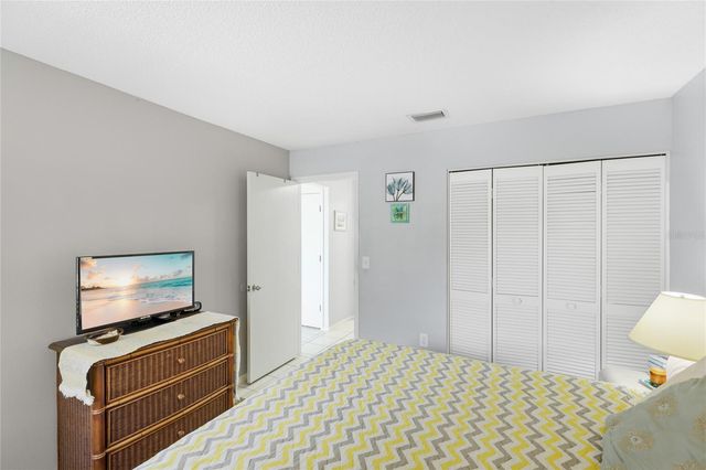 3634 59TH AVENUE W, Bradenton, FL 34210