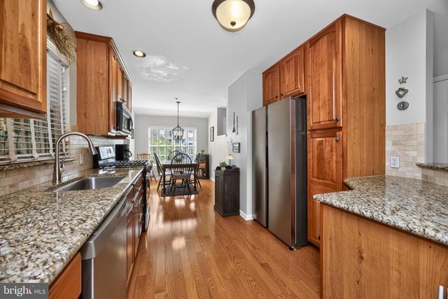 174 WATERFORD LN, Reading, PA 19606
