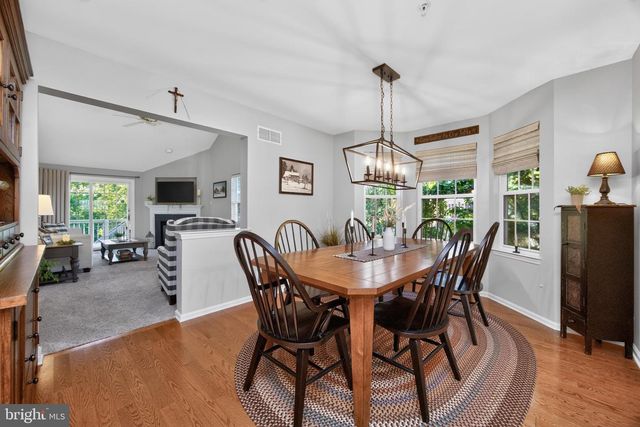 174 WATERFORD LN, Reading, PA 19606