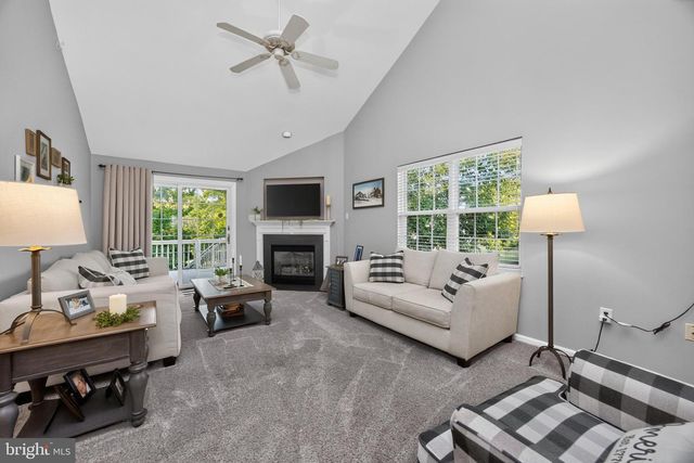 174 WATERFORD LN, Reading, PA 19606