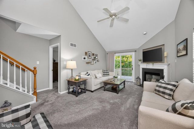 174 WATERFORD LN, Reading, PA 19606