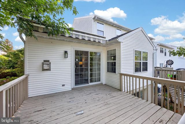 174 WATERFORD LN, Reading, PA 19606